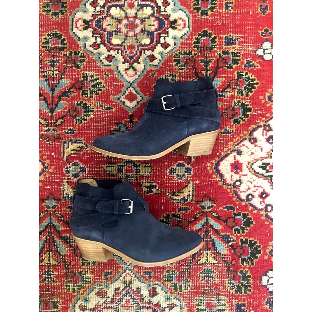 Sessùn (French) suede booties